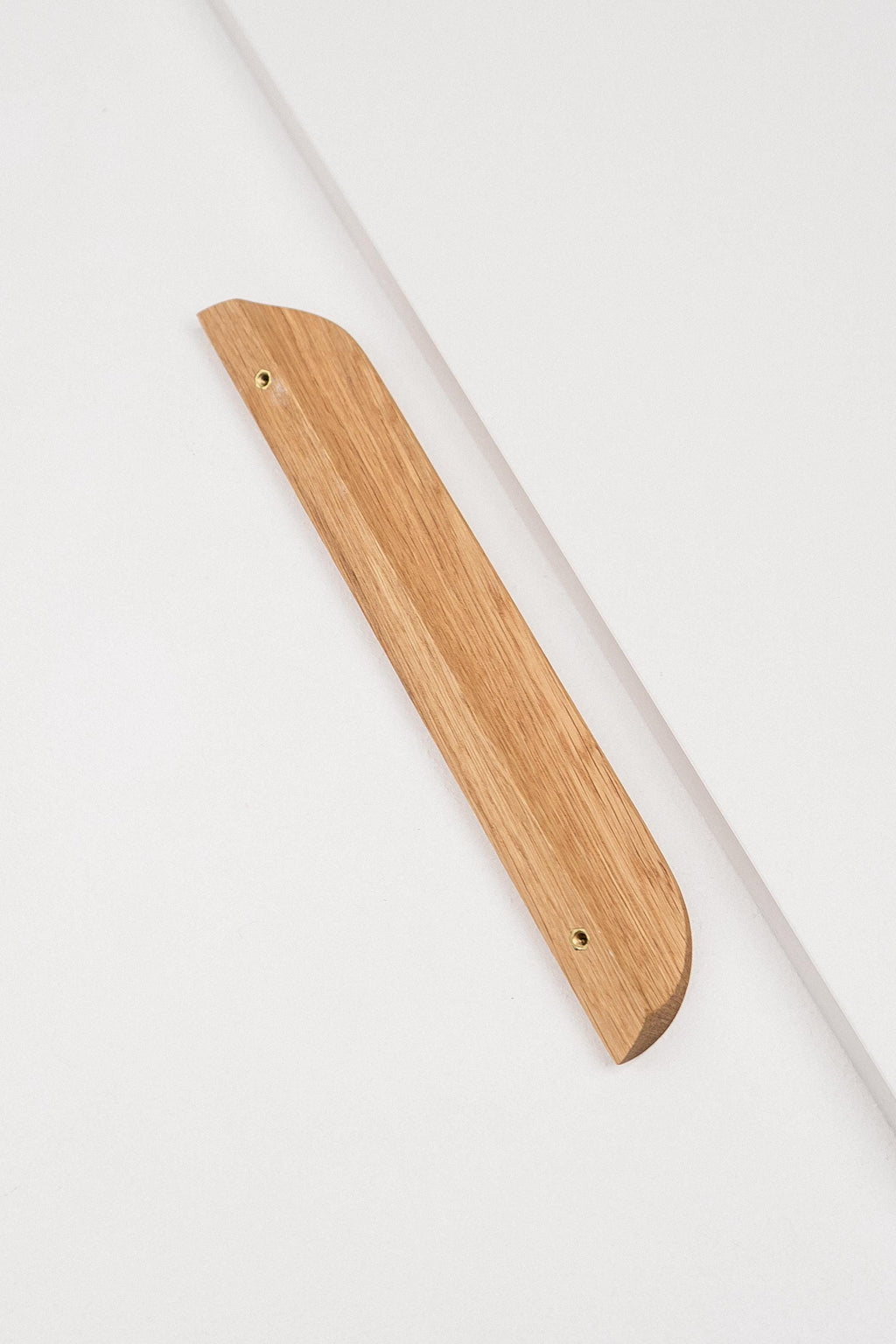 Tide Solid Oak Cabinet Handle, Rounded Wooden Drawer Pull, Modern Kitchen and Wardrobe Handle