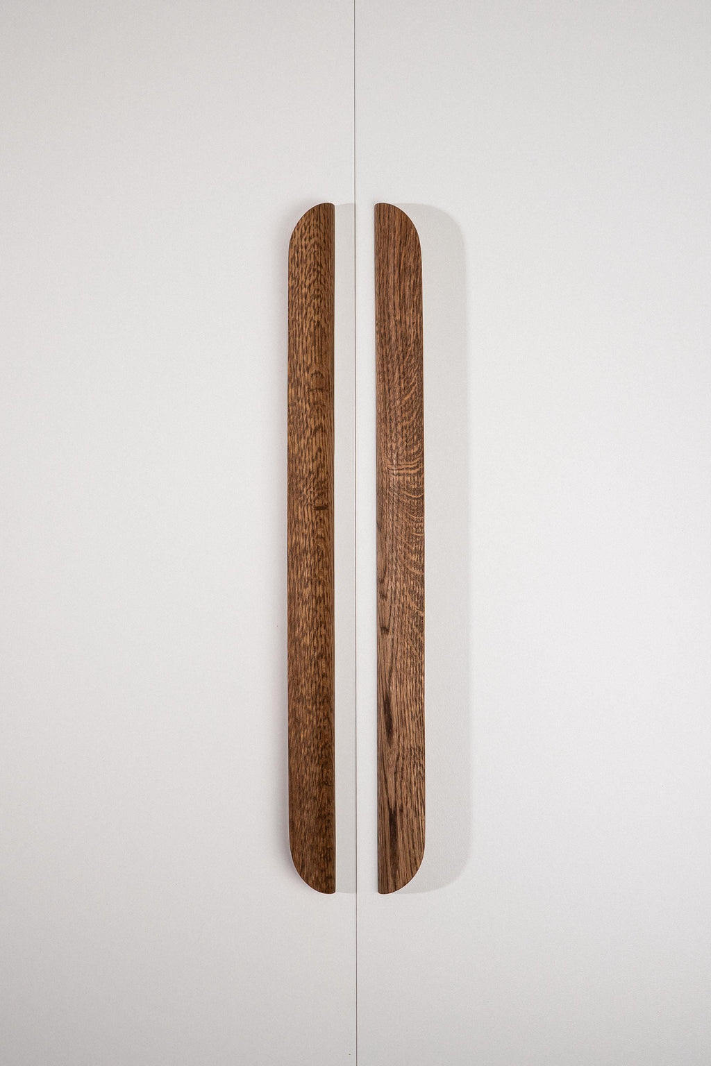 Tide Solid Oak Cabinet Handle, Rounded Wooden Handle for Kitchen Cabinets and Furniture, Walnut Finish