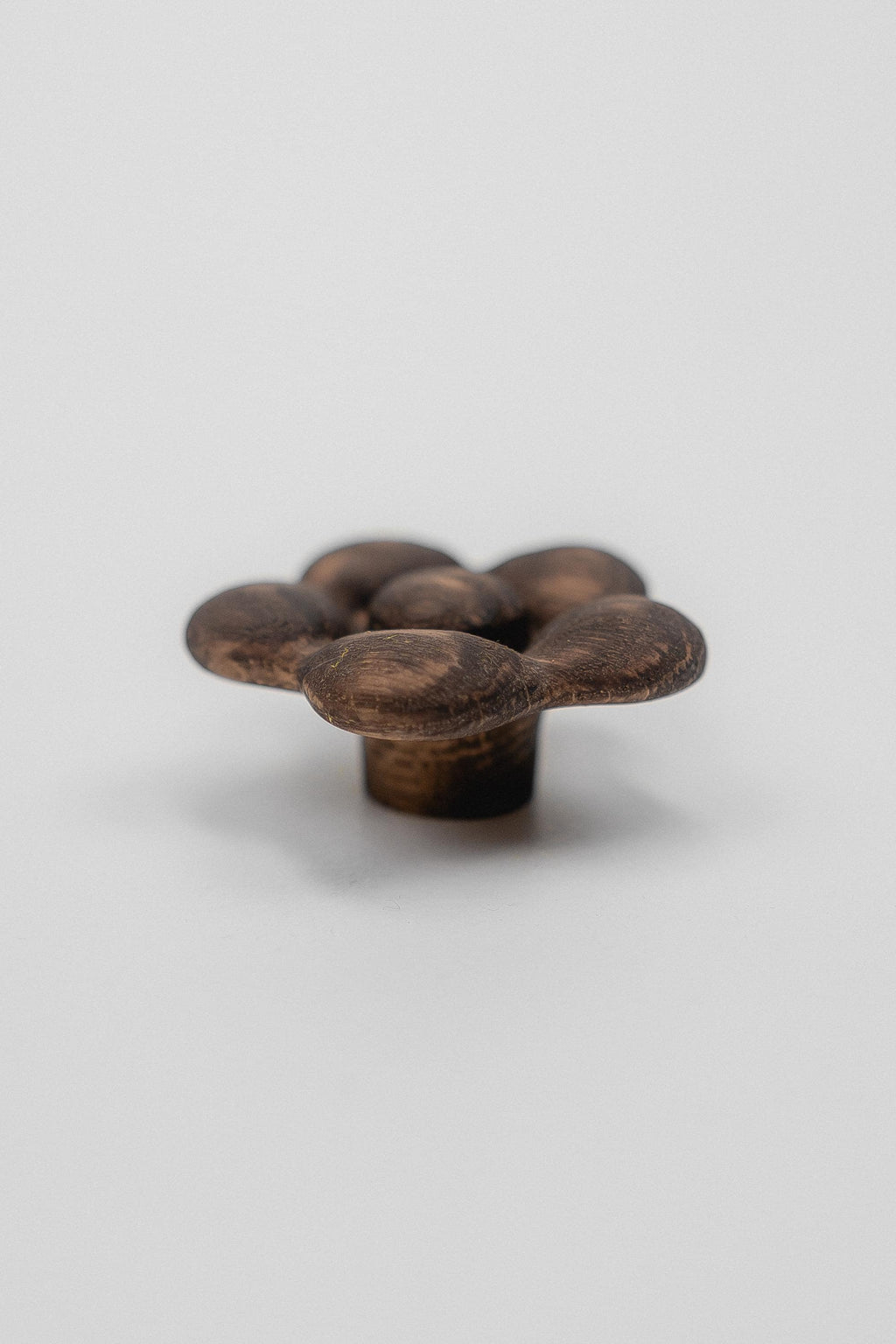 Solid Oak Flower Drawer Knob, Wooden Knob for Kids' Dresser, Decorative Nursery Cabinet Knob