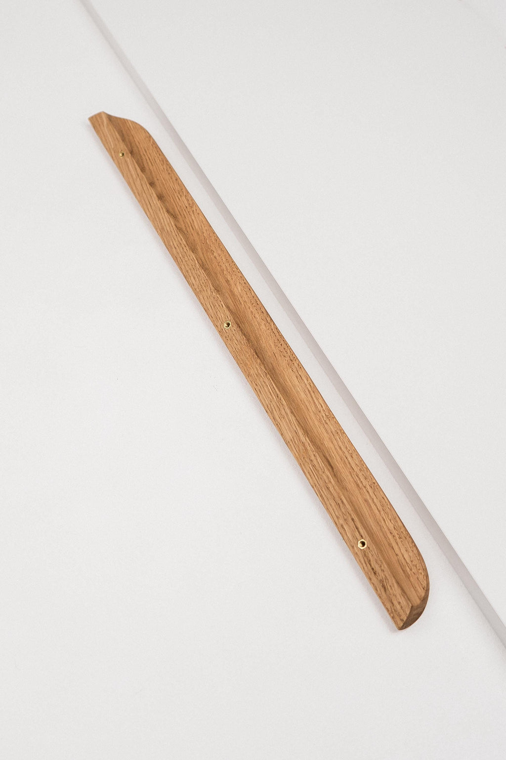 Tide Solid Oak Cabinet Handle, Rounded Wooden Drawer Pull, Modern Kitchen and Wardrobe Handle