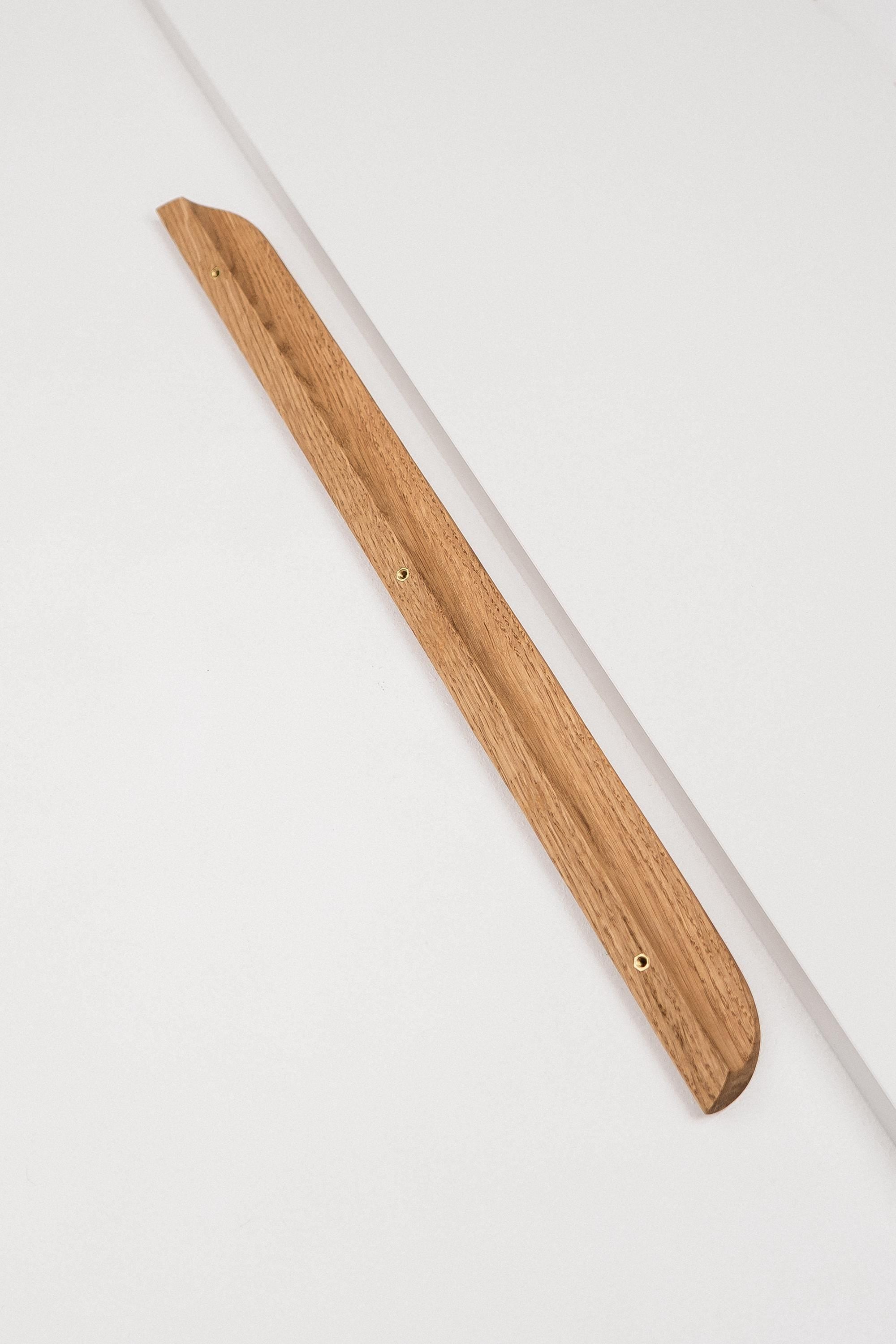 Tide Solid Oak Cabinet Handle, Rounded Wooden Drawer Pull, Modern Kitchen and Wardrobe Handle