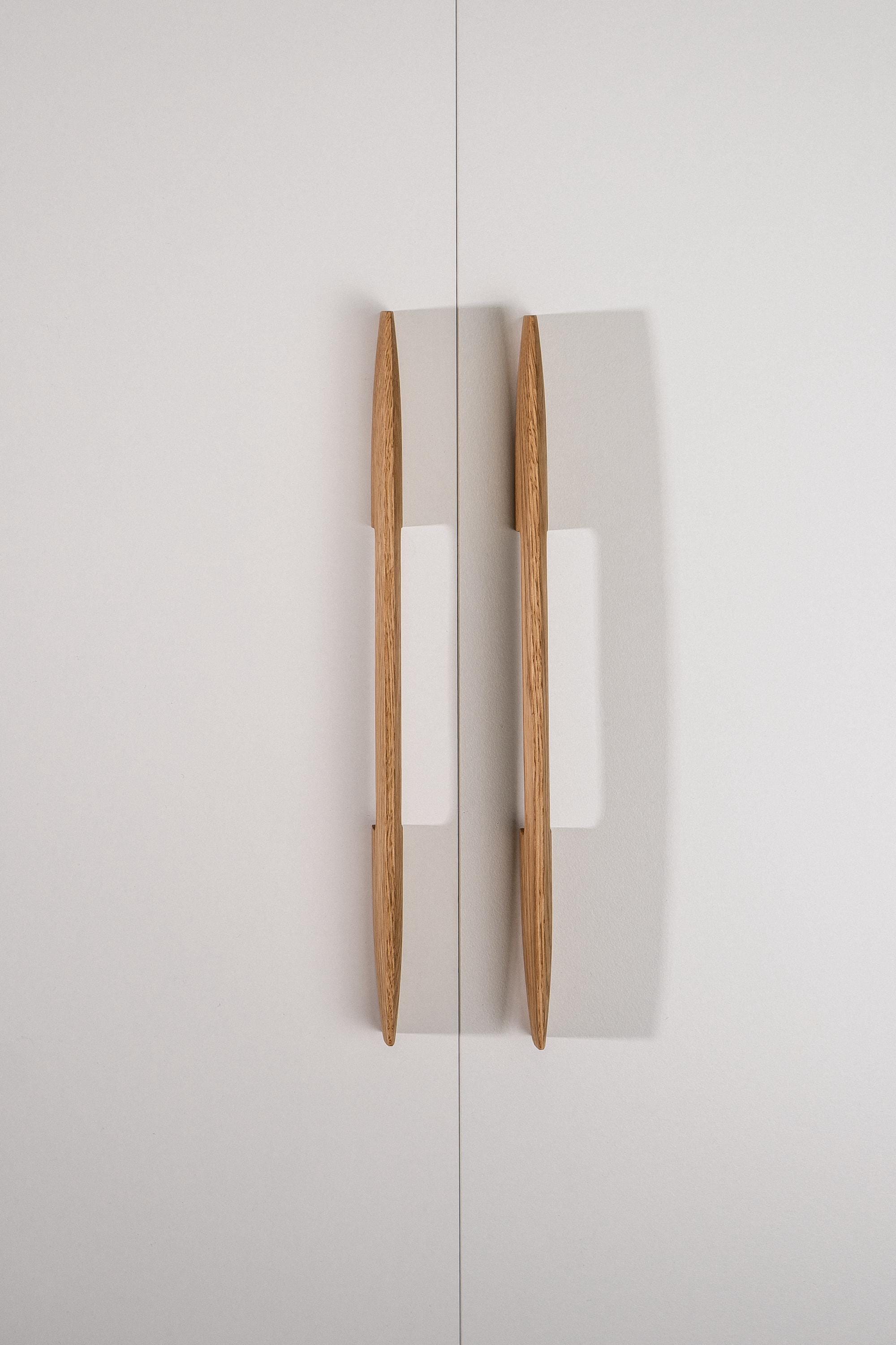 Ridge Solid Oak Cabinet Handle, Geometric Wooden Handle for Kitchen Cabinets and Furniture