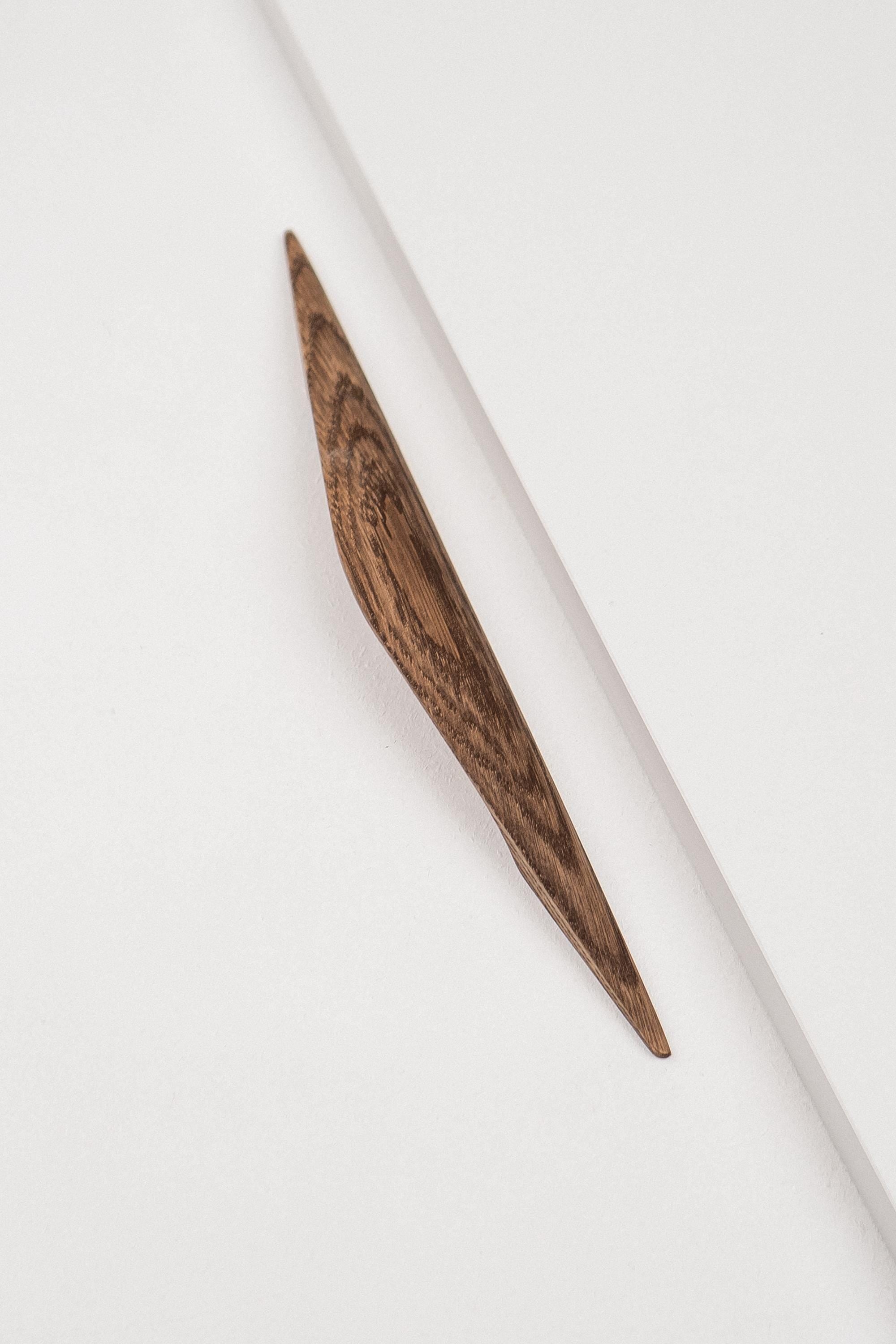 Shard Solid Oak Cabinet Handle, Wooden Kitchen & Cabinet Pull, Walnut Finish