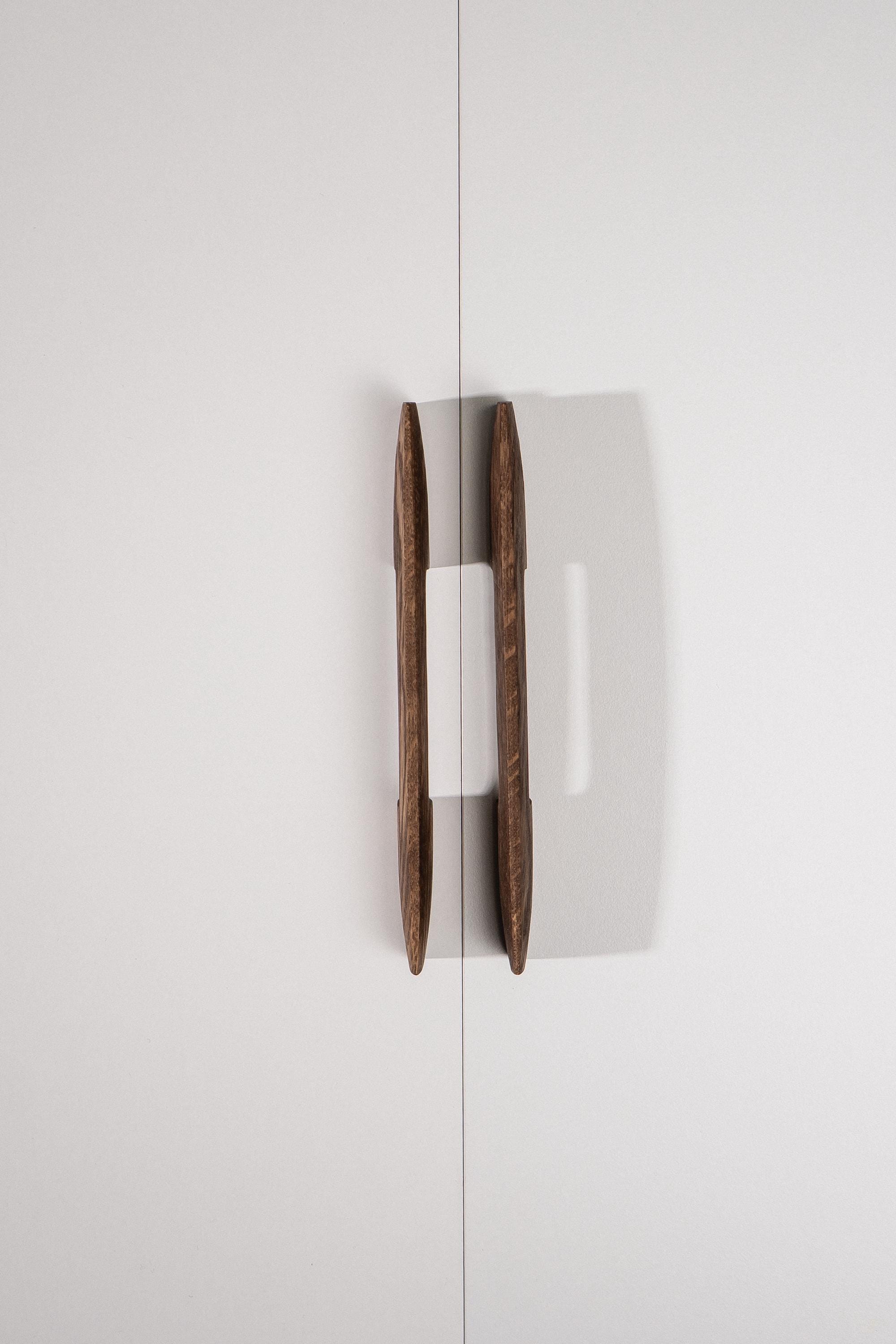 Ridge Solid Oak Cabinet Handle, Geometric Wooden Handle for Kitchen Cabinets and Furniture, Walnut Finish
