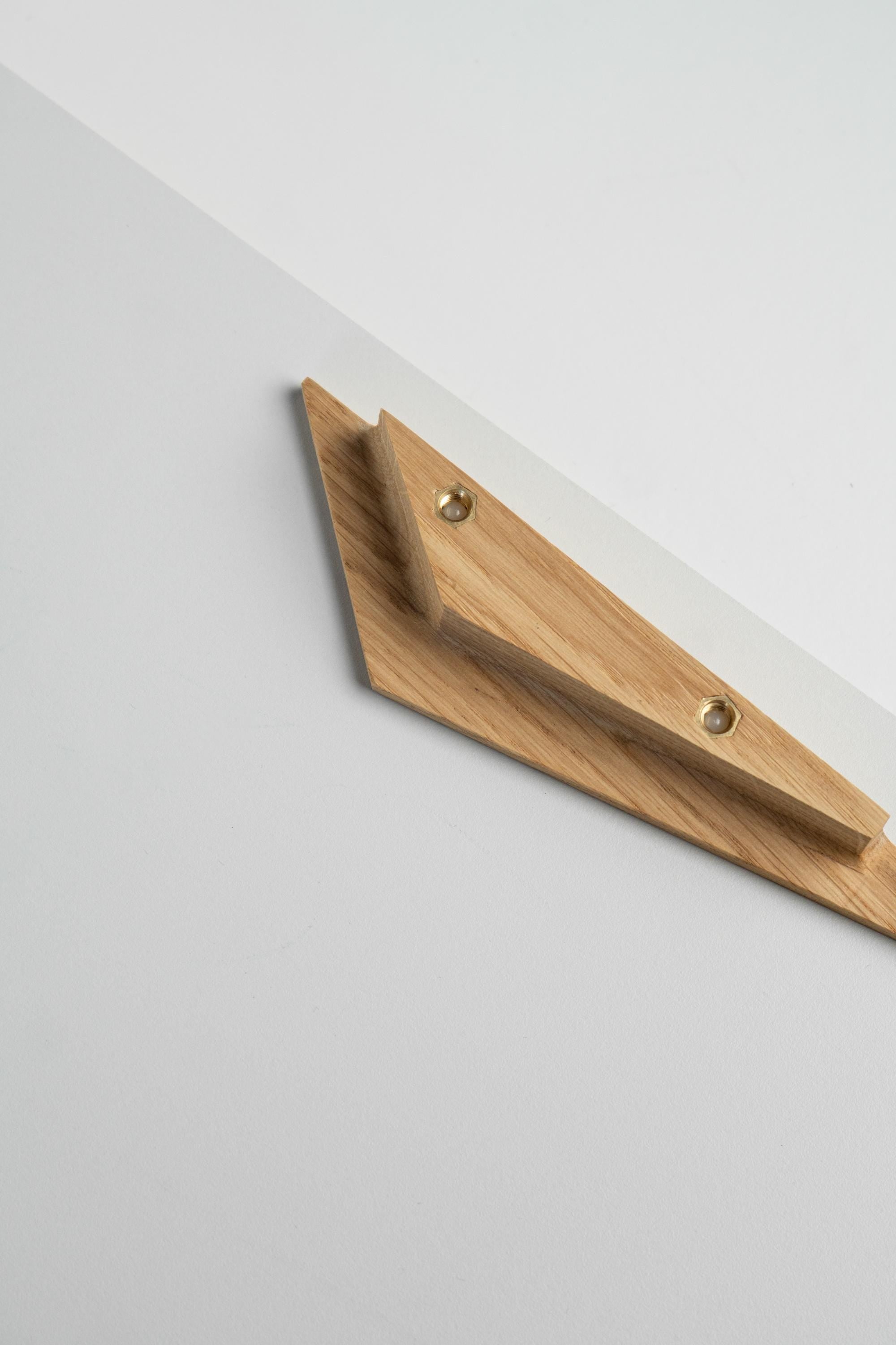 Solid Oak Triangle Cabinet Handles, Geometric Drawer Pulls, Minimalist Wooden Hardware for Kitchen Cabinets