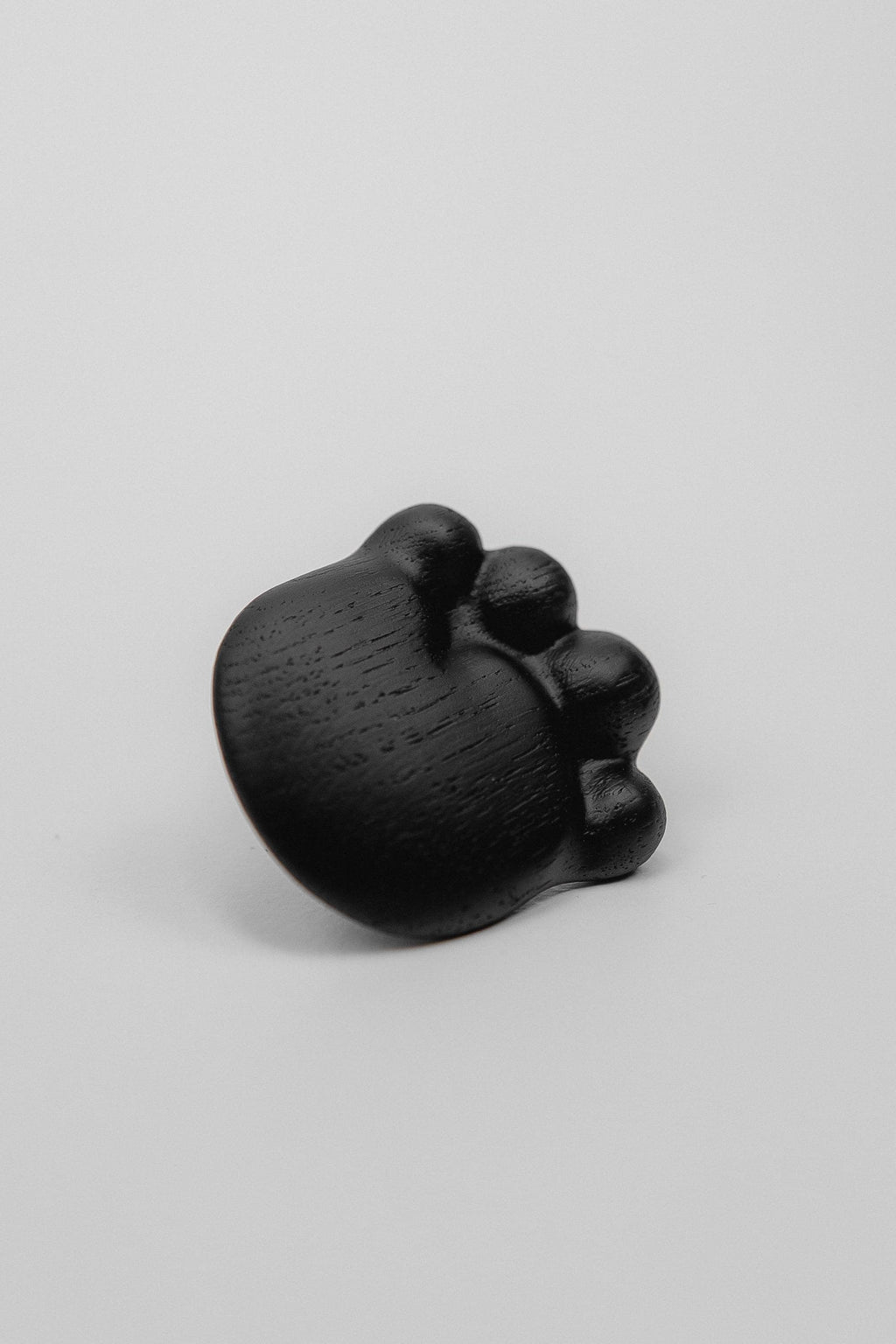 Wooden Oak Paw Handle, Children's Furniture Knob, Cabinet and Dresser Handle