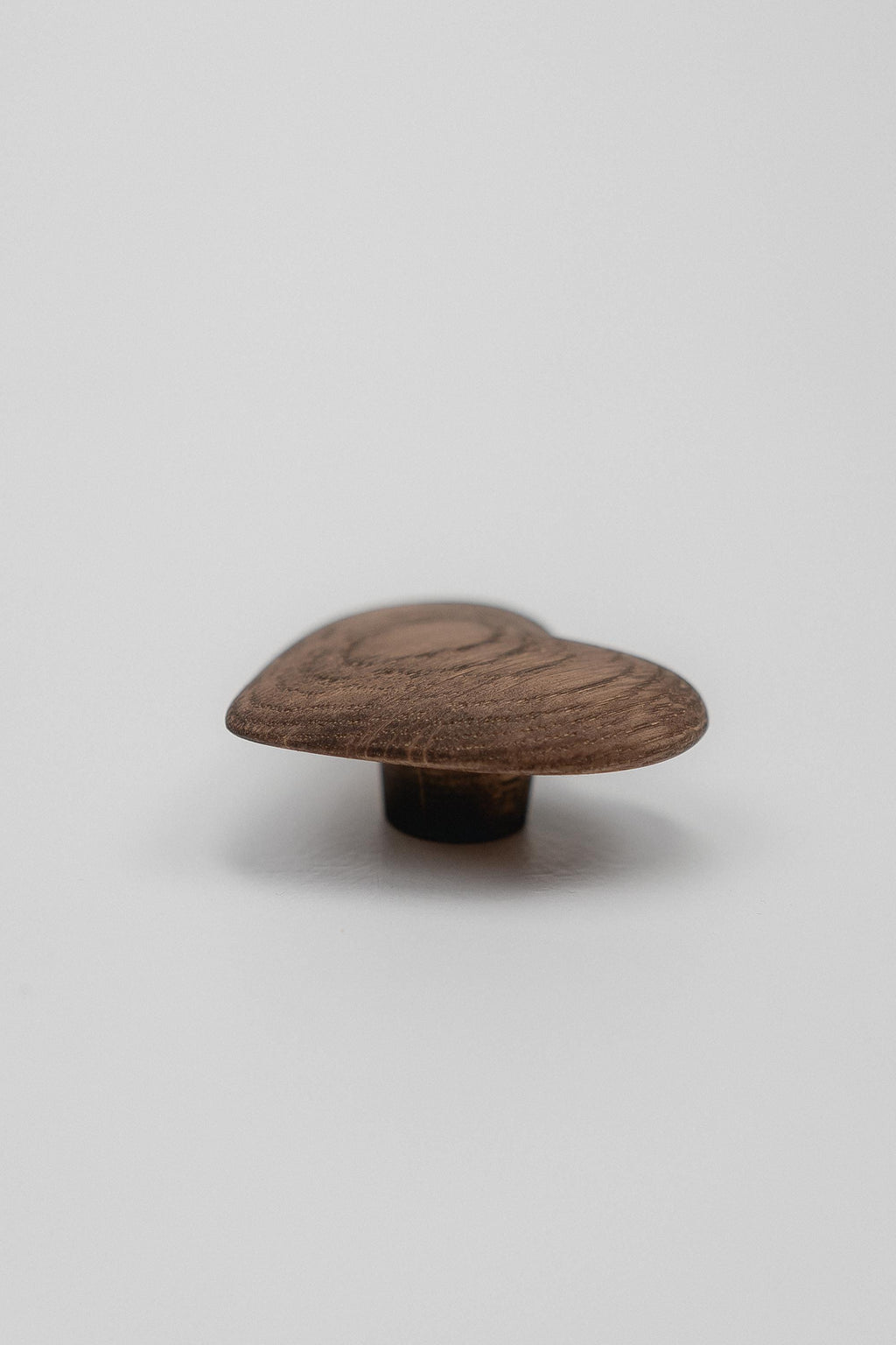 Solid Oak Heart-Shaped Drawer Knob, Handmade Wooden Cabinet Knob for Kids' Room Furniture