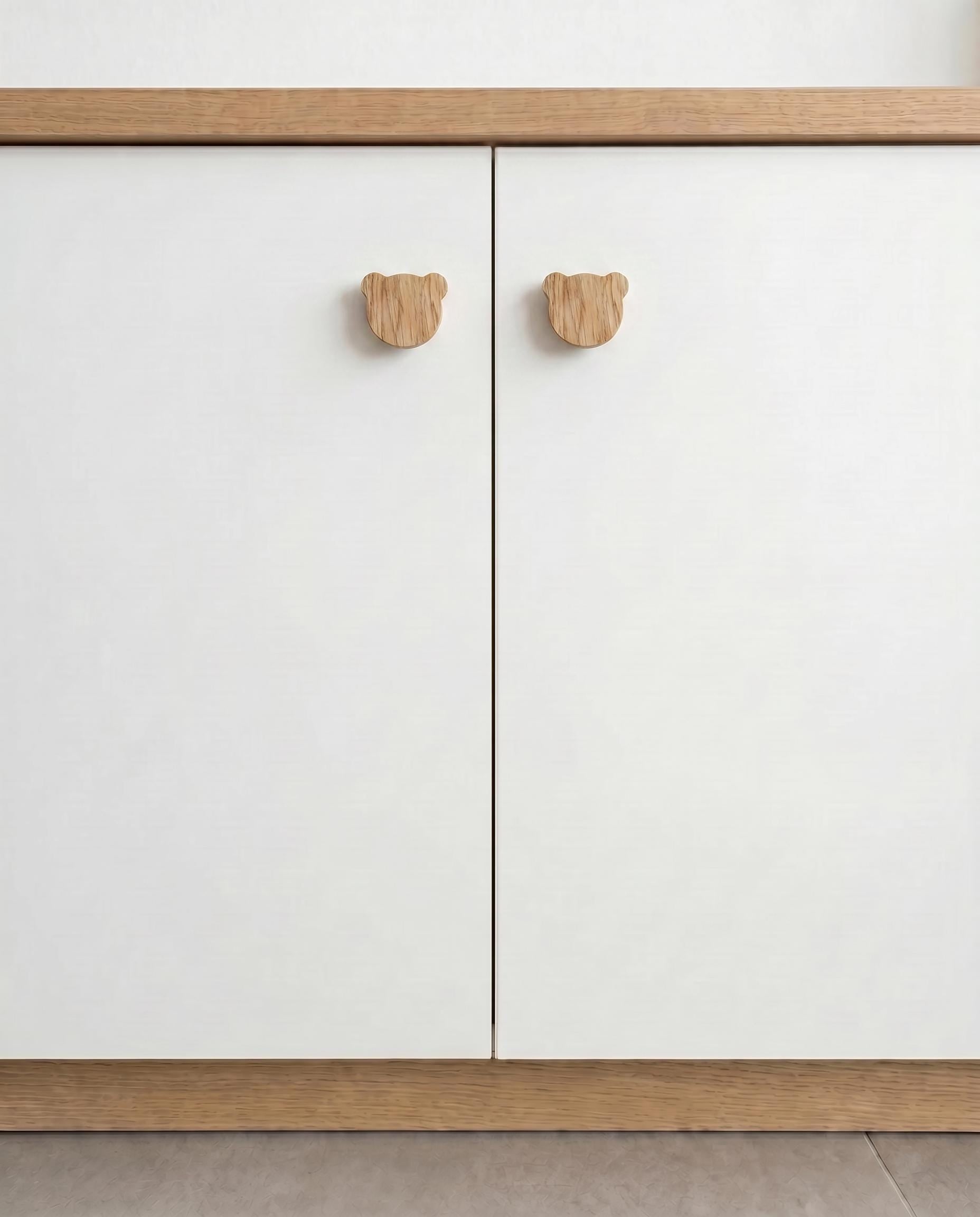 Bear Wooden Cabinet Knob, Solid Oak Kids Furniture Knob, Nursery Dresser and Wardrobe Handle