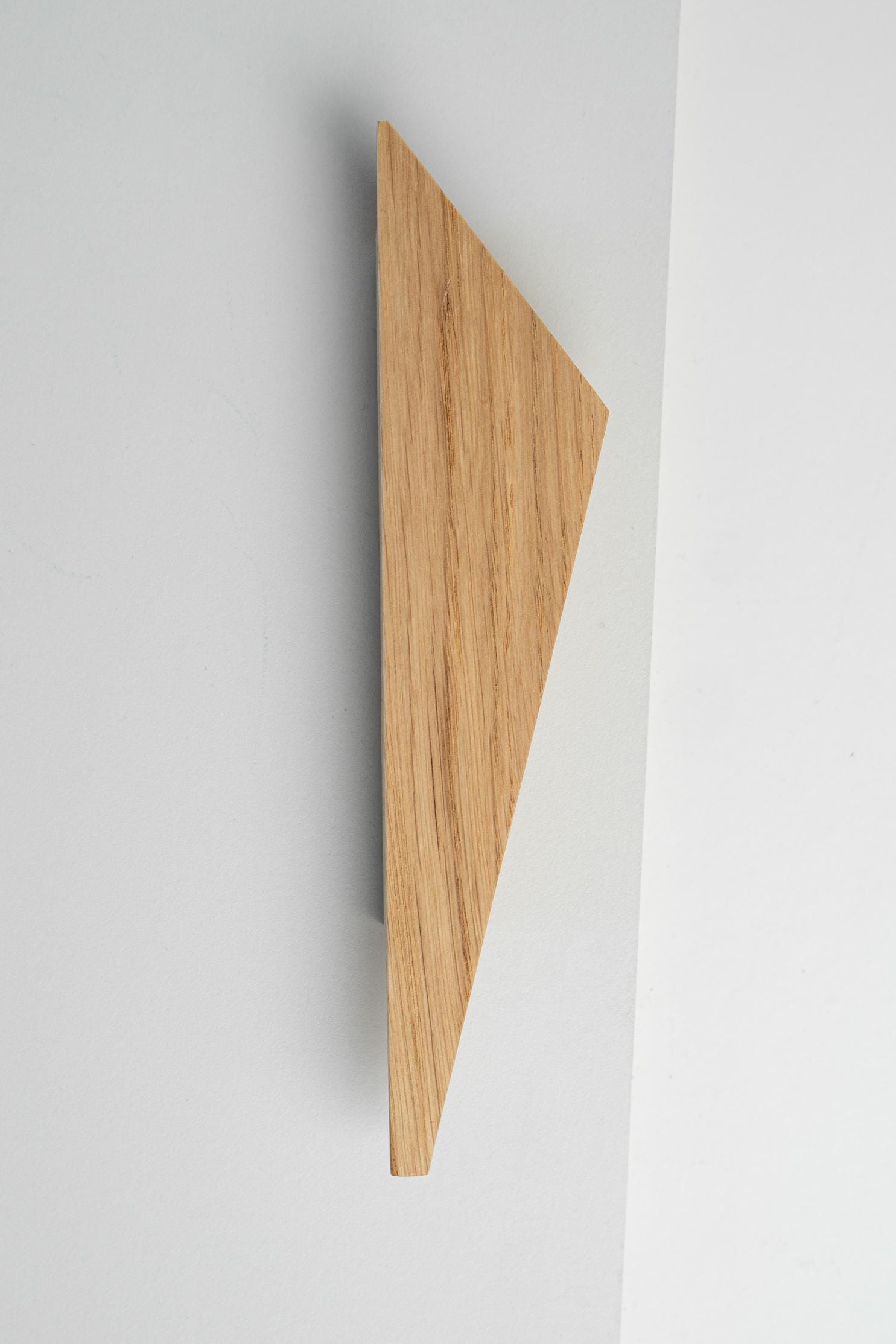 Solid Oak Triangle Cabinet Handles, Geometric Drawer Pulls, Minimalist Wooden Hardware for Kitchen Cabinets