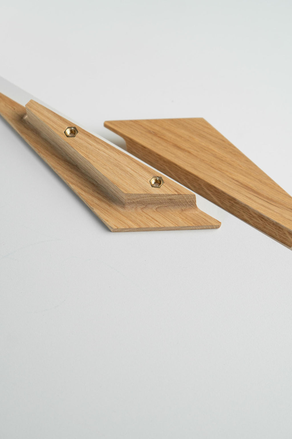 Solid Oak Triangle Cabinet Handles, Geometric Drawer Pulls, Minimalist Wooden Hardware for Kitchen Cabinets