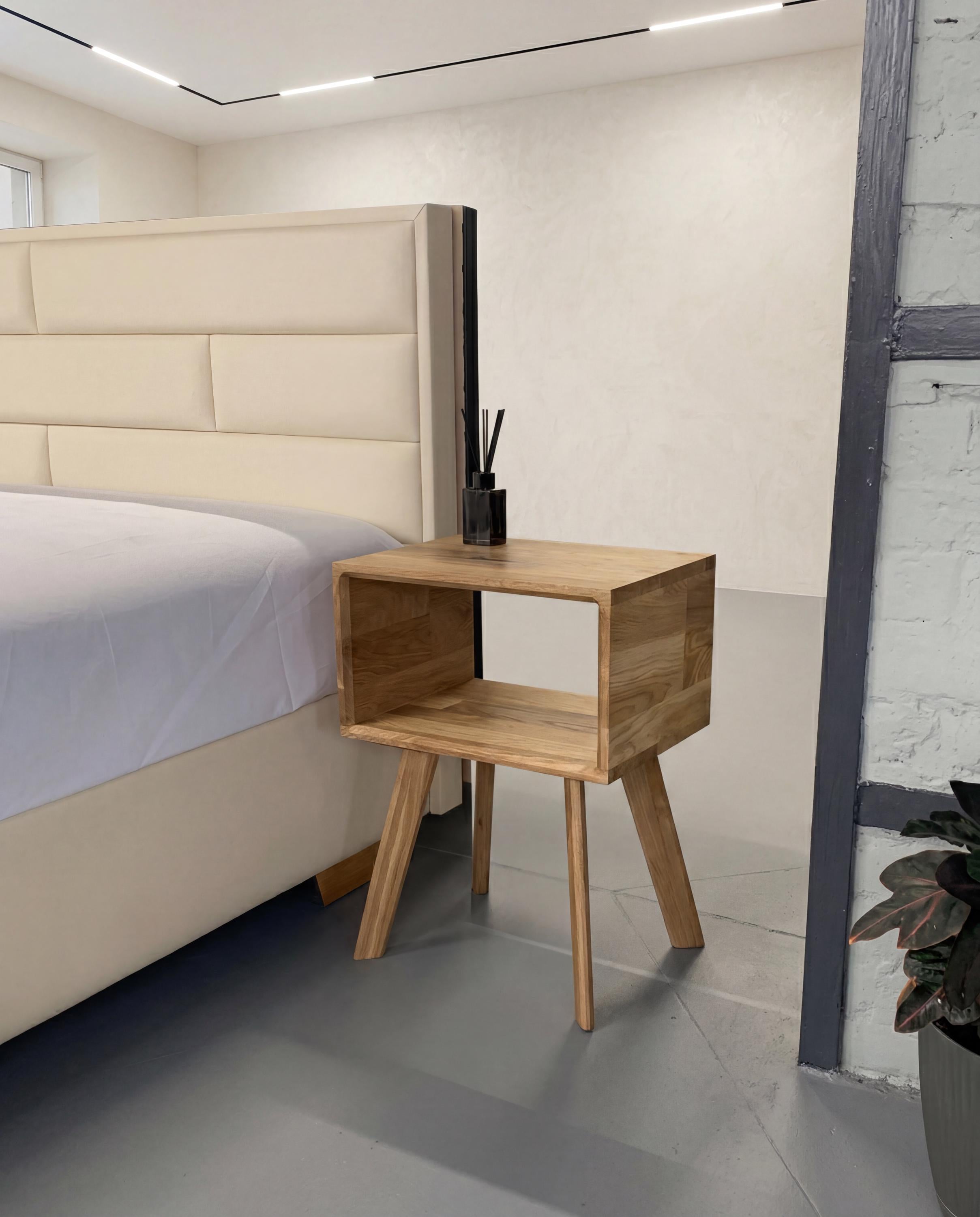 Solid Oak Nightstand, Wooden Bedside Table, Modern Oak Bedside Cabinet