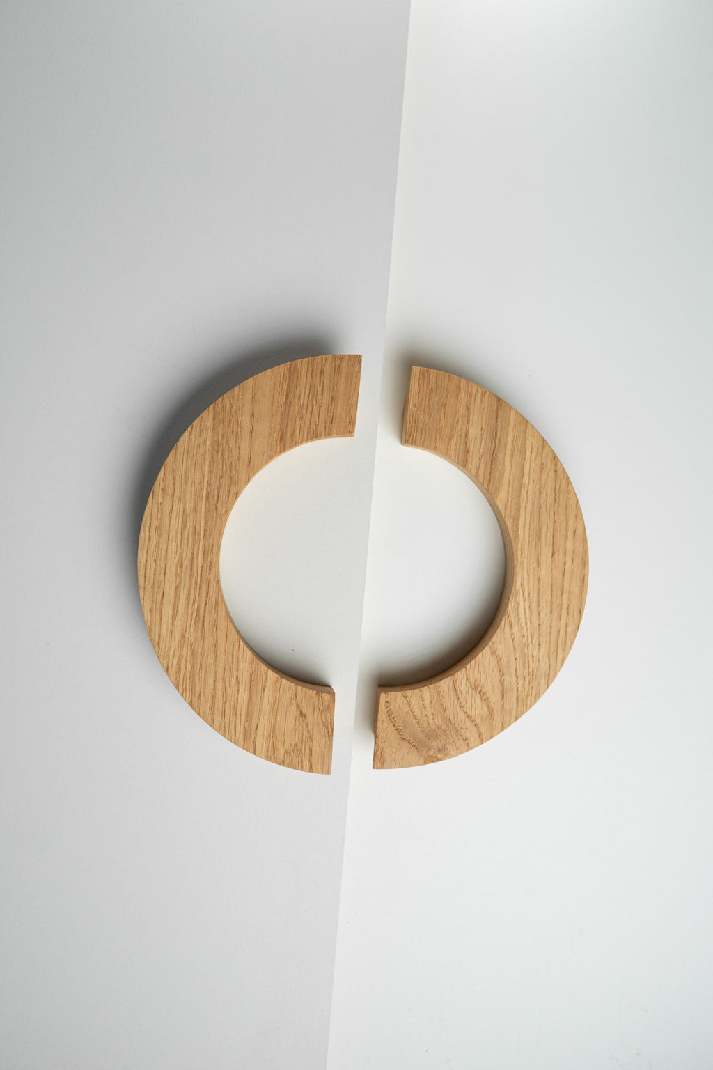 Solid Oak Round Cabinet Handles, Minimalist Wooden Drawer Pulls, Modern Knobs for Kitchen Cabinets and Furniture