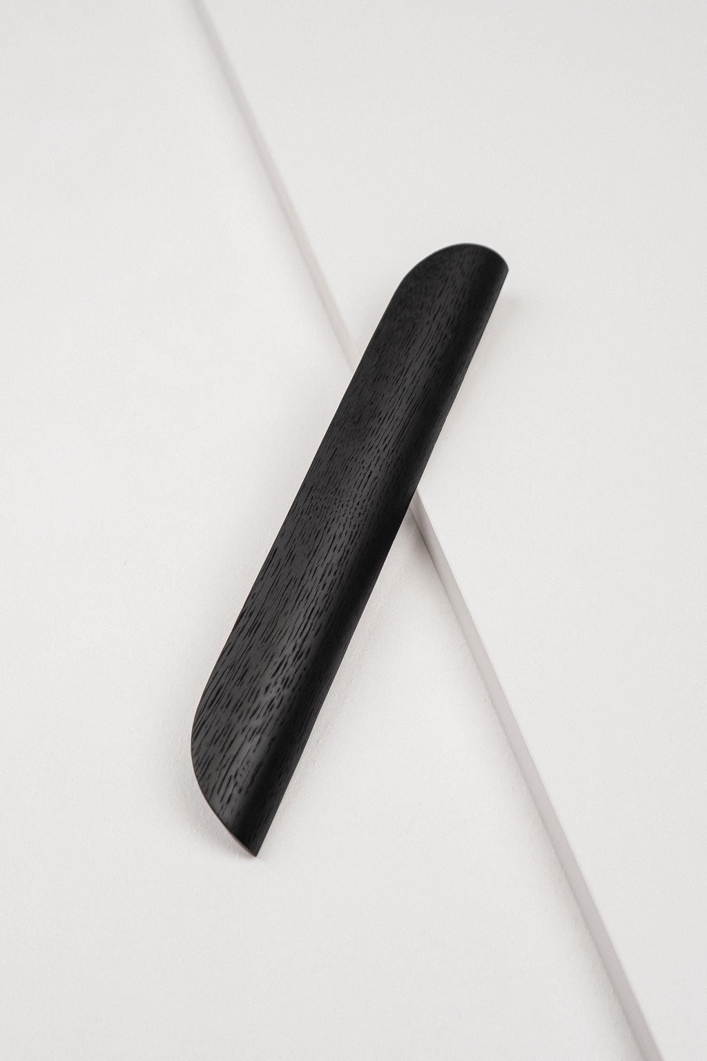 Tide Solid Oak Cabinet Handle, Rounded Wooden Handle for Kitchen Cabinets and Furniture