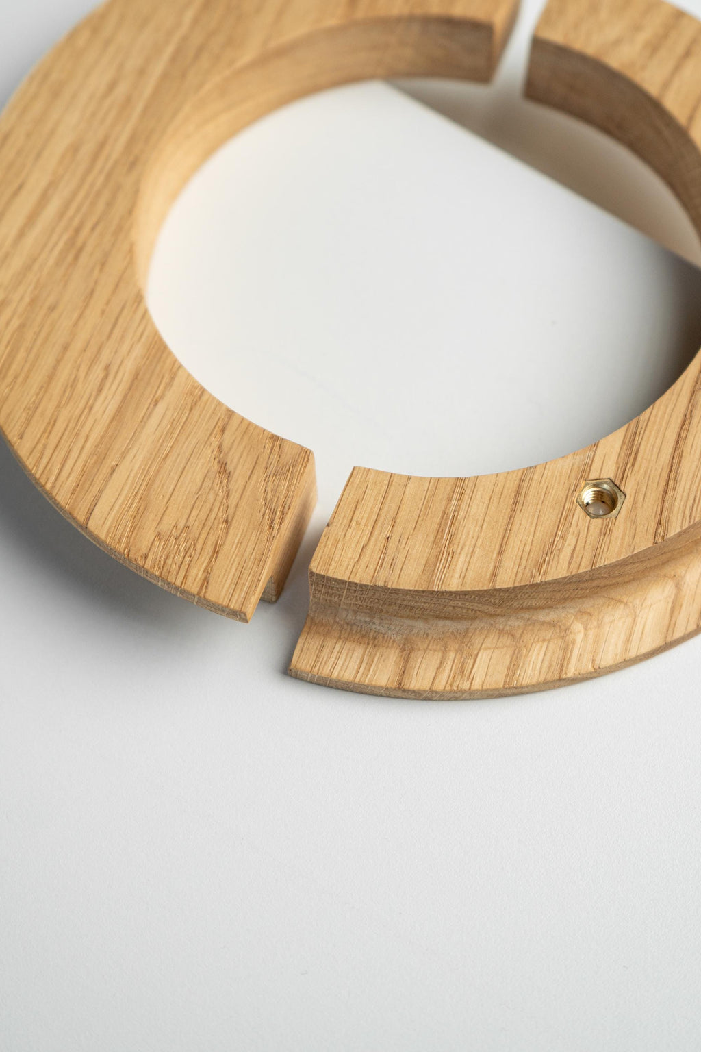 Solid Oak Round Cabinet Handles, Minimalist Wooden Drawer Pulls, Modern Knobs for Kitchen Cabinets and Furniture