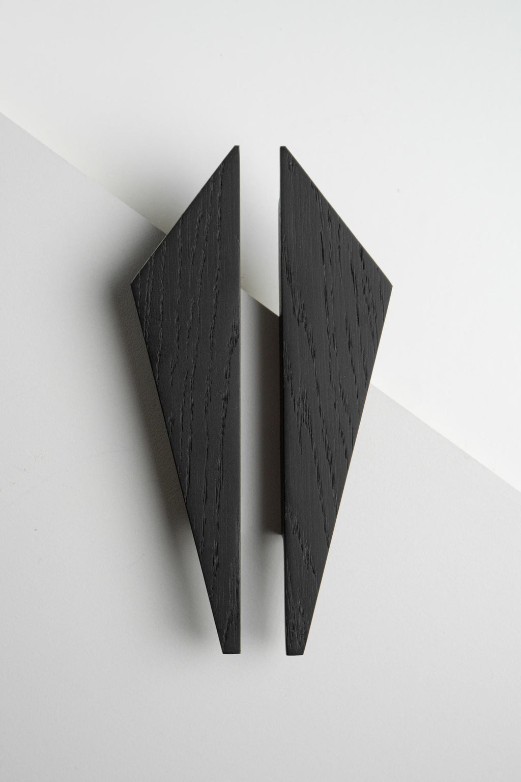 Solid Oak Triangle Cabinet Handles, Geometric Drawer Pulls, Minimalist Wooden Hardware for Kitchen Cabinets