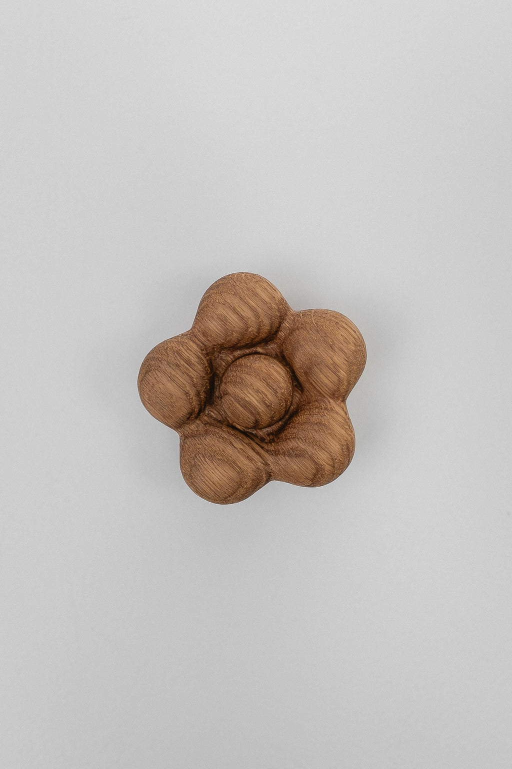 Solid Oak Flower Drawer Knob, Wooden Knob for Kids' Dresser, Decorative Nursery Cabinet Knob