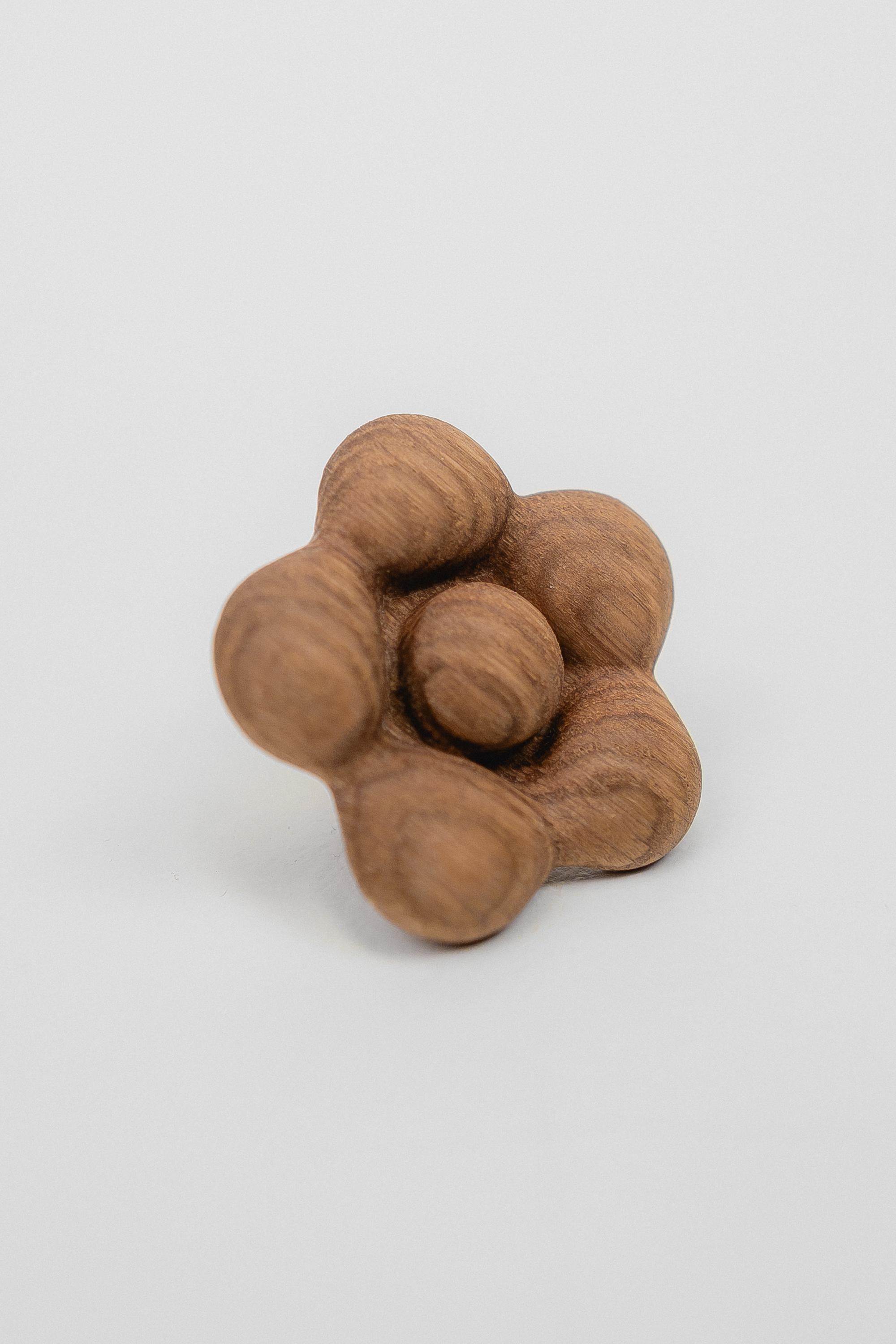 Solid Oak Flower Drawer Knob, Wooden Knob for Kids' Dresser, Decorative Nursery Cabinet Knob
