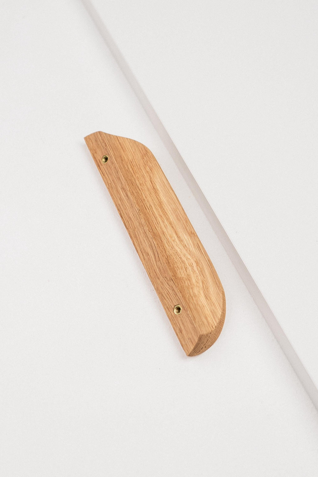 Tide Solid Oak Cabinet Handle, Rounded Wooden Drawer Pull, Modern Kitchen and Wardrobe Handle