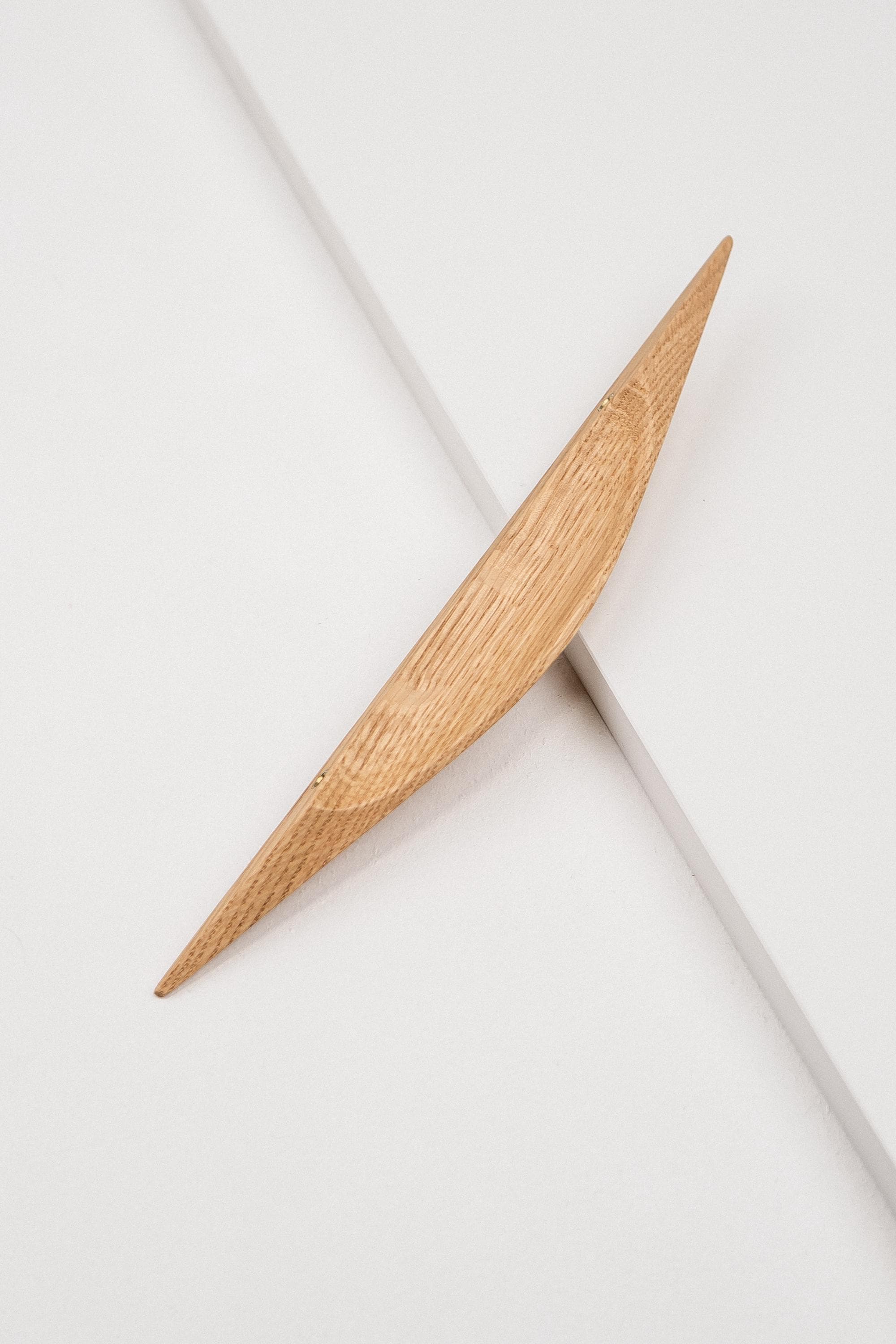 Solid Oak Shard Cabinet Handle, Modern Wooden Drawer Pull, Minimalist Kitchen and Wardrobe Handle